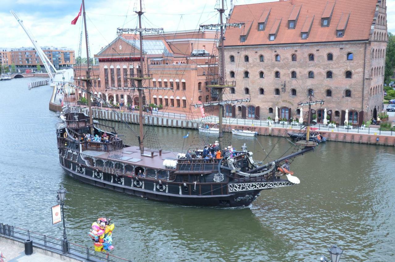 Apartment Above Motlawa Gdansk Dış mekan fotoğraf